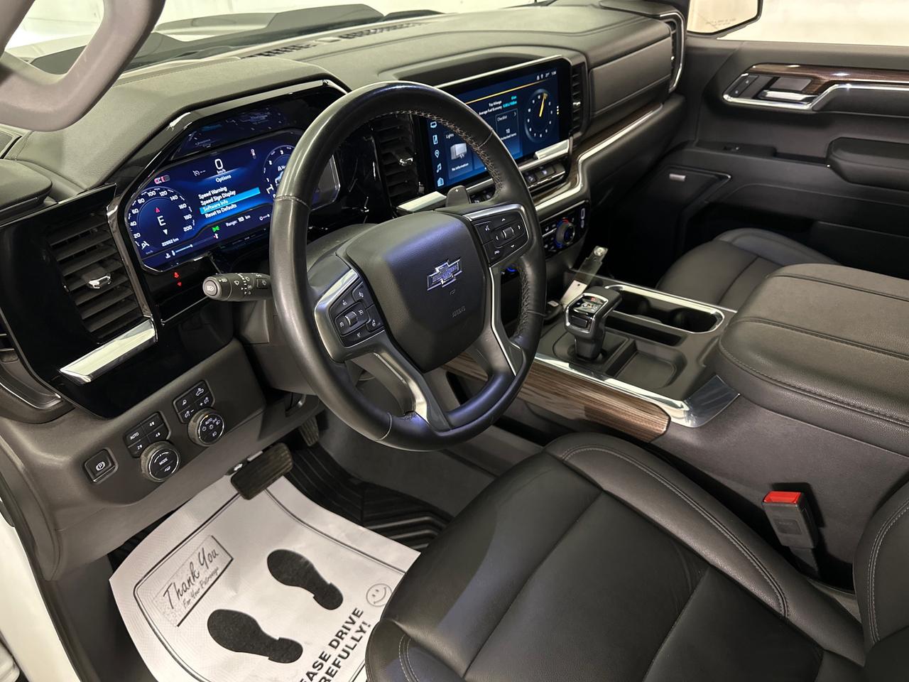 2024 Chevrolet Silverado 1500 LT Trail Boss Photo