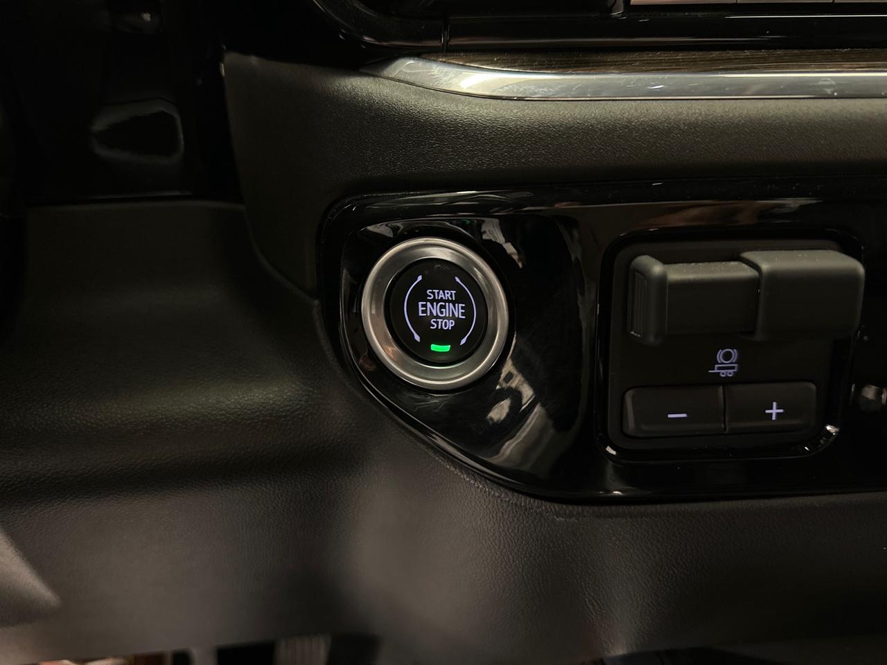 2024 Chevrolet Silverado 1500 LT Trail Boss Photo