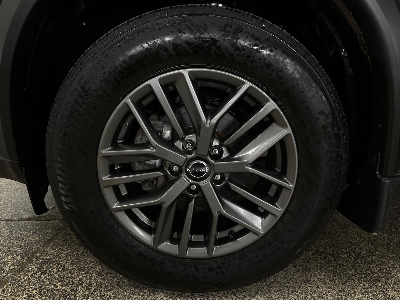 2024 Nissan Rogue S Photo