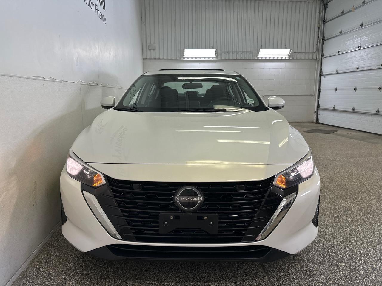 2024 Nissan Sentra SV Photo