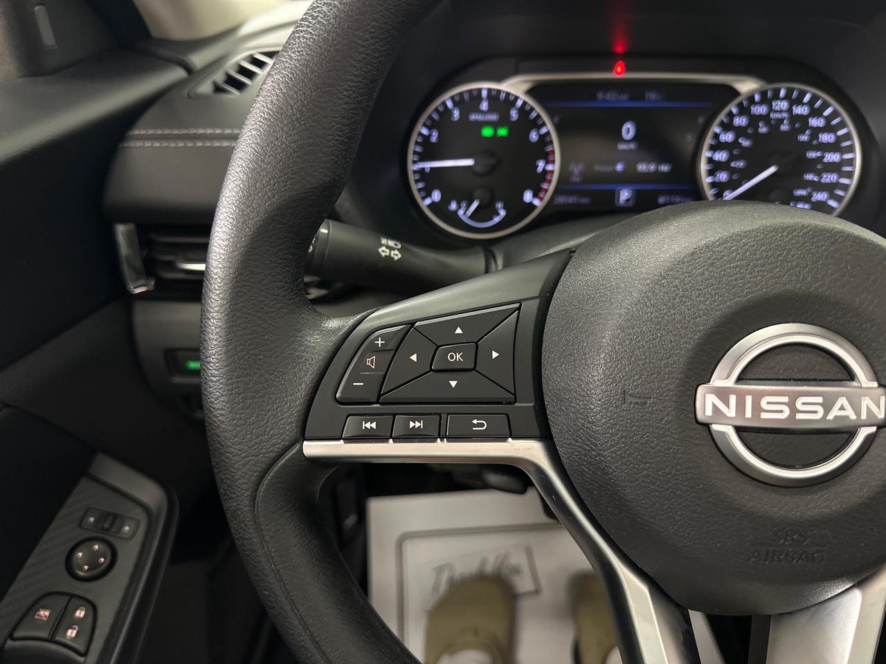 2024 Nissan Sentra SV Photo