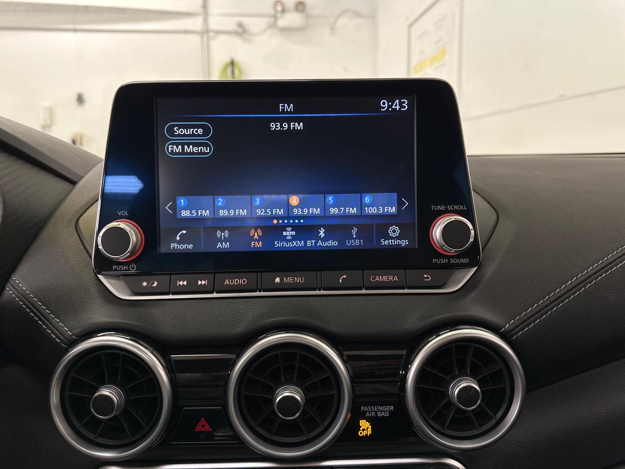 2024 Nissan Sentra SV Photo