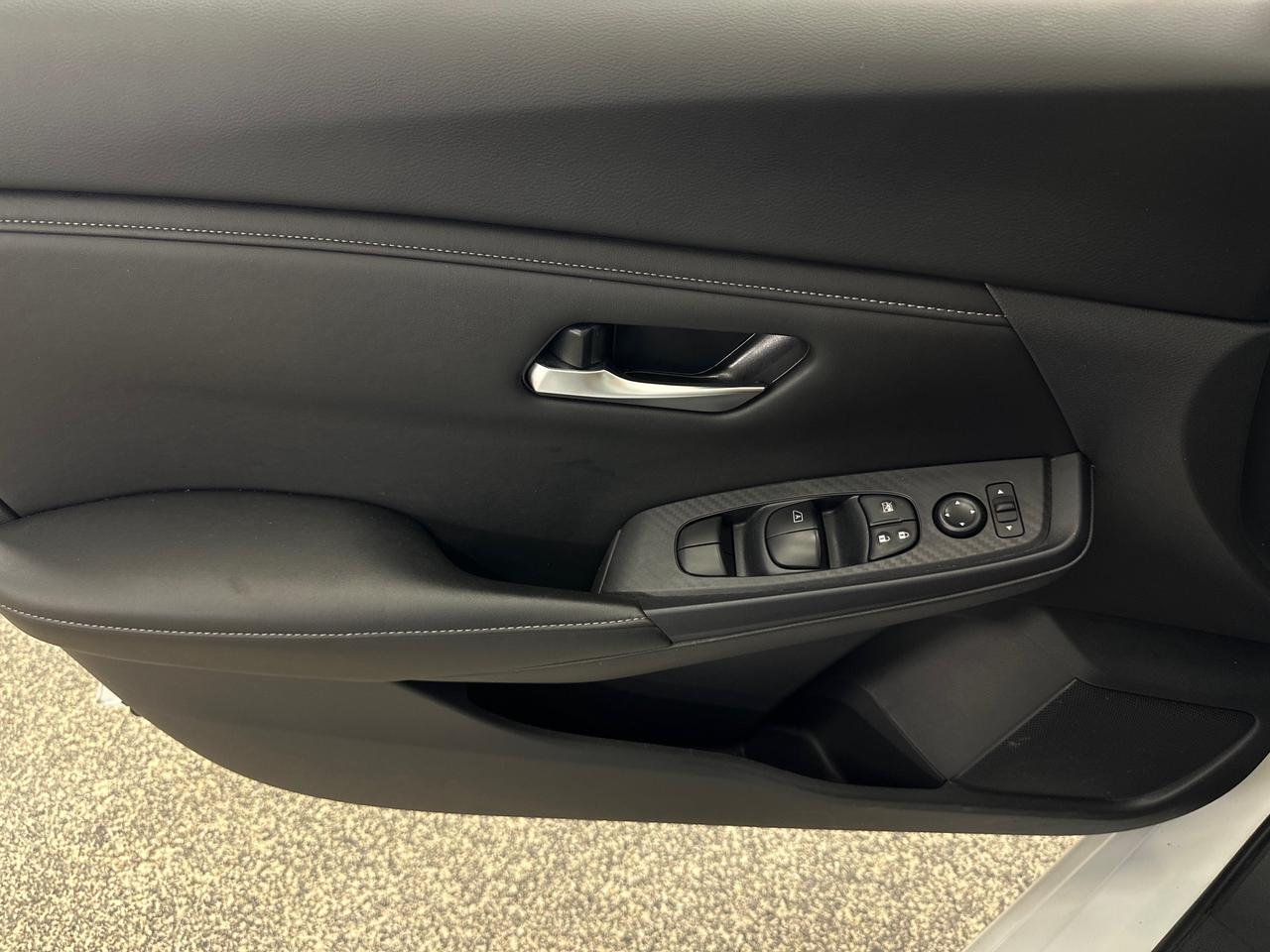 2024 Nissan Sentra SV Photo