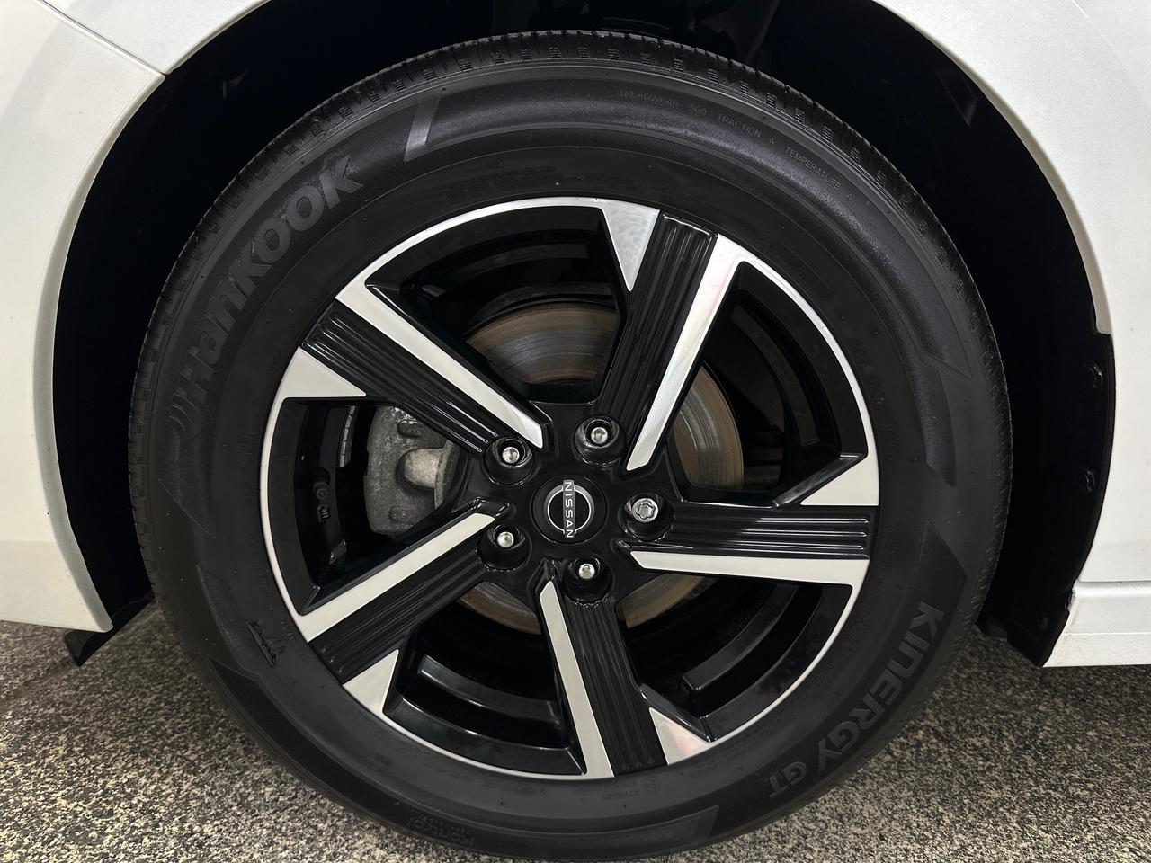 2024 Nissan Sentra SV Photo