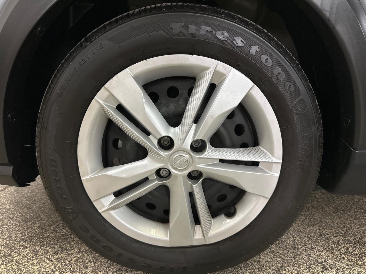 2024 Nissan Kicks S Photo