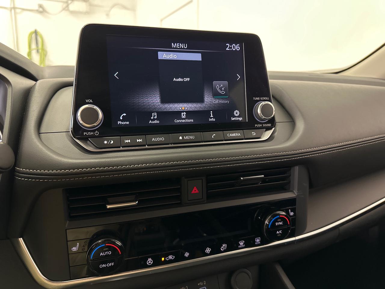 2024 Nissan Rogue S Photo