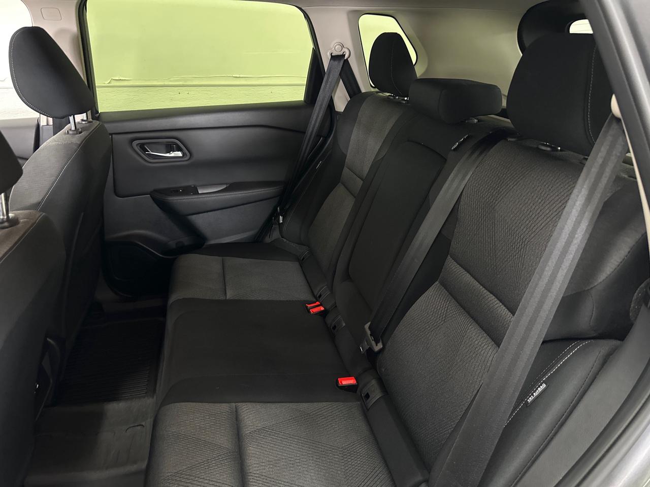 2024 Nissan Rogue SV MOONROOF Photo