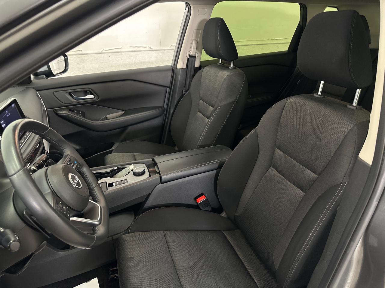 2024 Nissan Rogue SV MOONROOF Photo