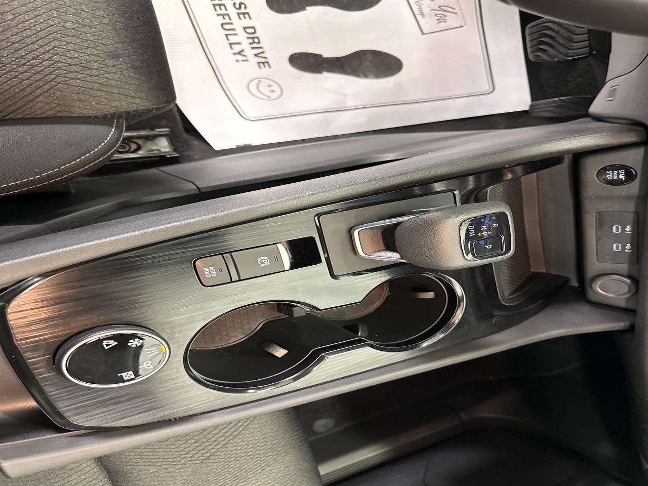 2024 Nissan Rogue SV MOONROOF Photo