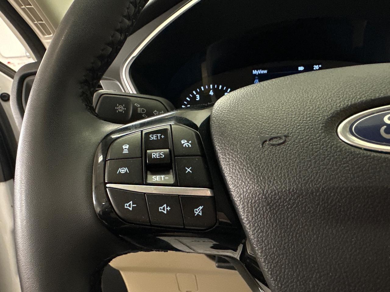 2022 Ford Escape SEL 4dr All-Wheel Drive Photo
