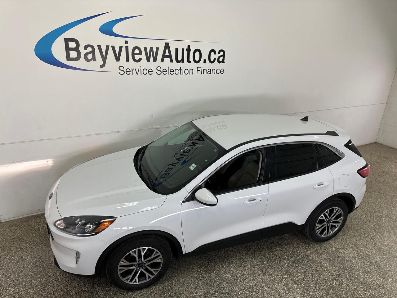 2022 Ford Escape SEL - AWD/LEATHER/NAVI/1 OWNER LEASE RETURN! Photo