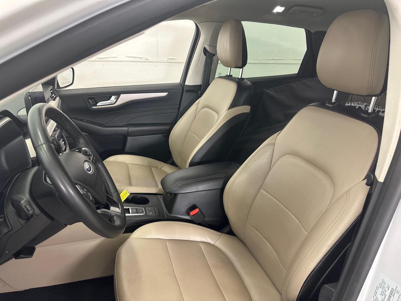 2022 Ford Escape SEL - AWD/LEATHER/NAVI/1 OWNER LEASE RETURN! Photo