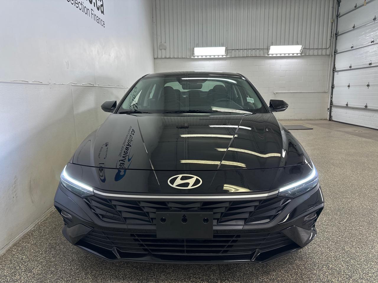2025 Hyundai Elantra Essential Photo