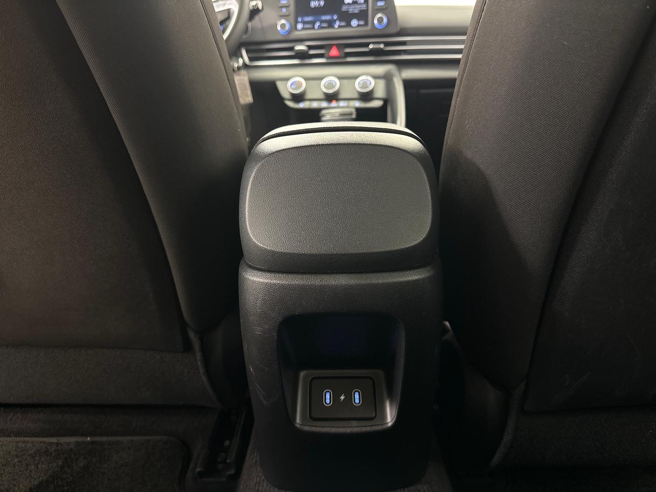 2025 Hyundai Elantra Essential Photo