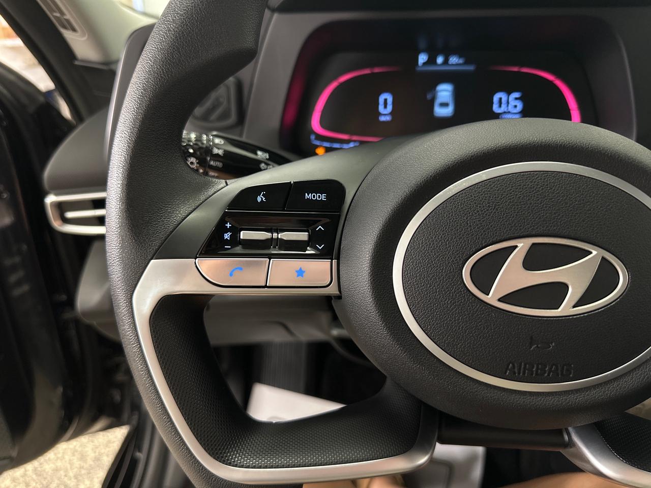 2025 Hyundai Elantra Essential Photo