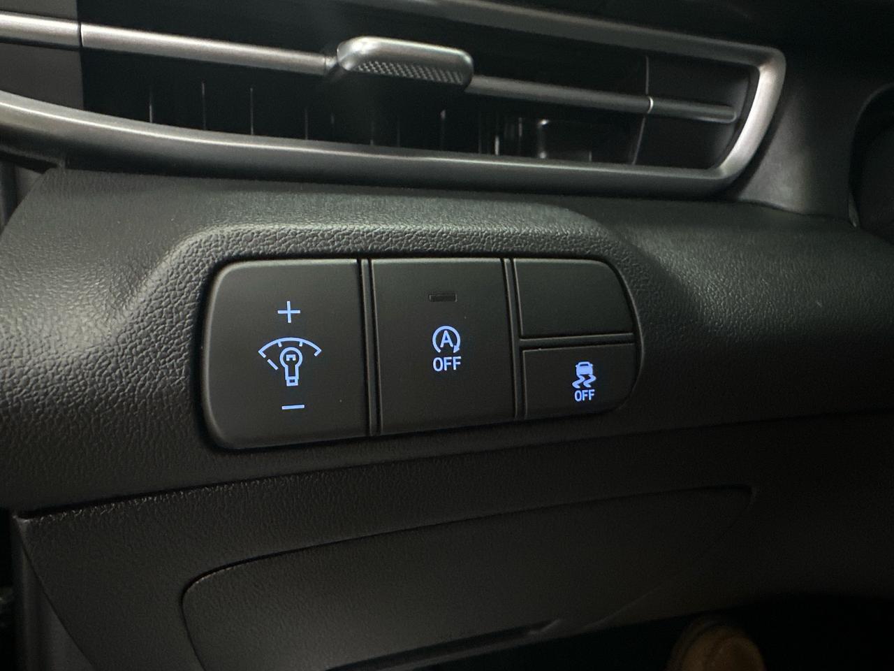2025 Hyundai Elantra Essential Photo