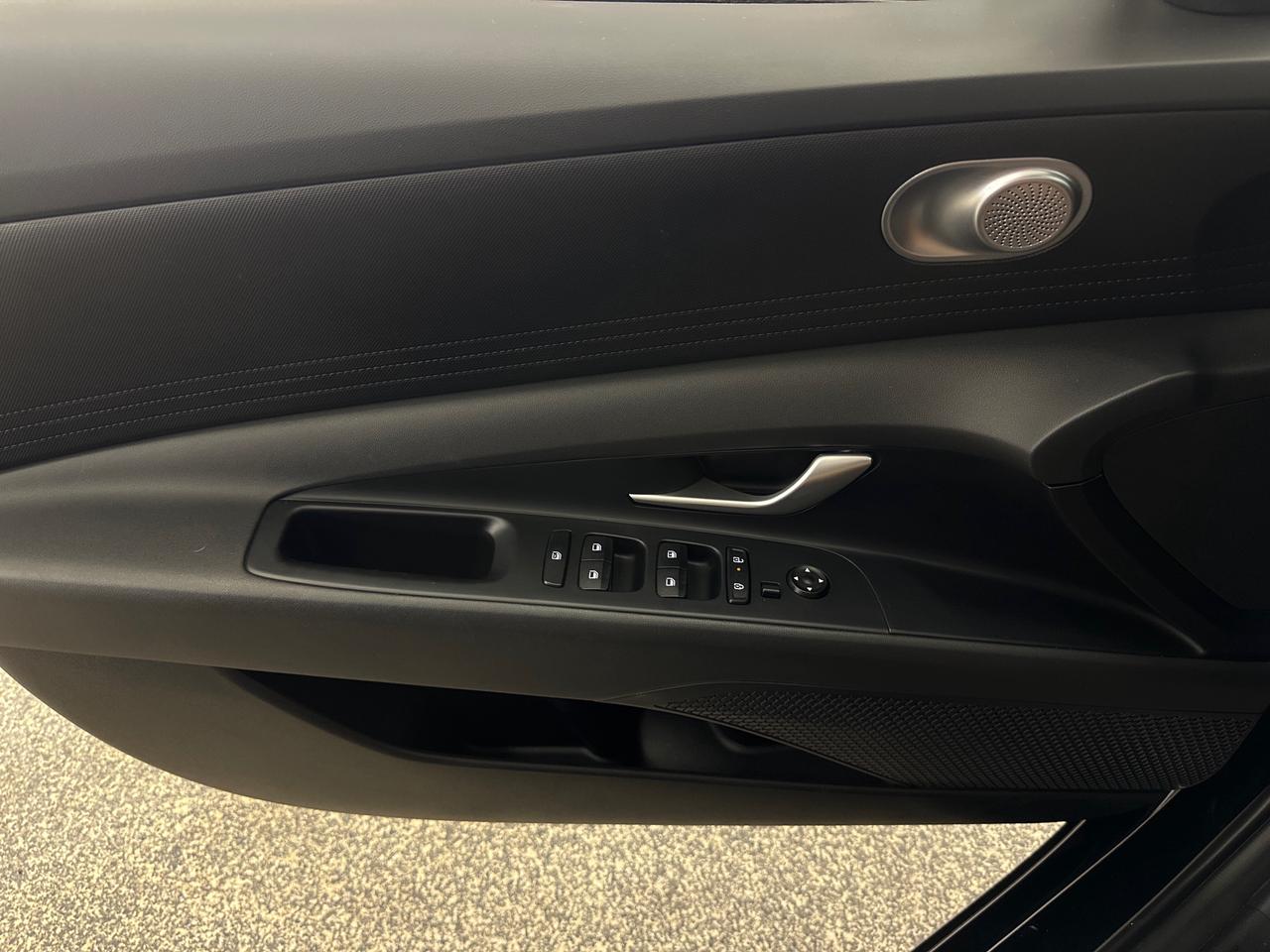 2025 Hyundai Elantra Essential Photo