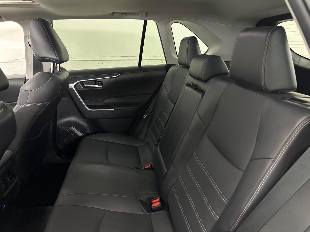 2022 Toyota RAV4 XLE 4dr All-wheel Drive Photo