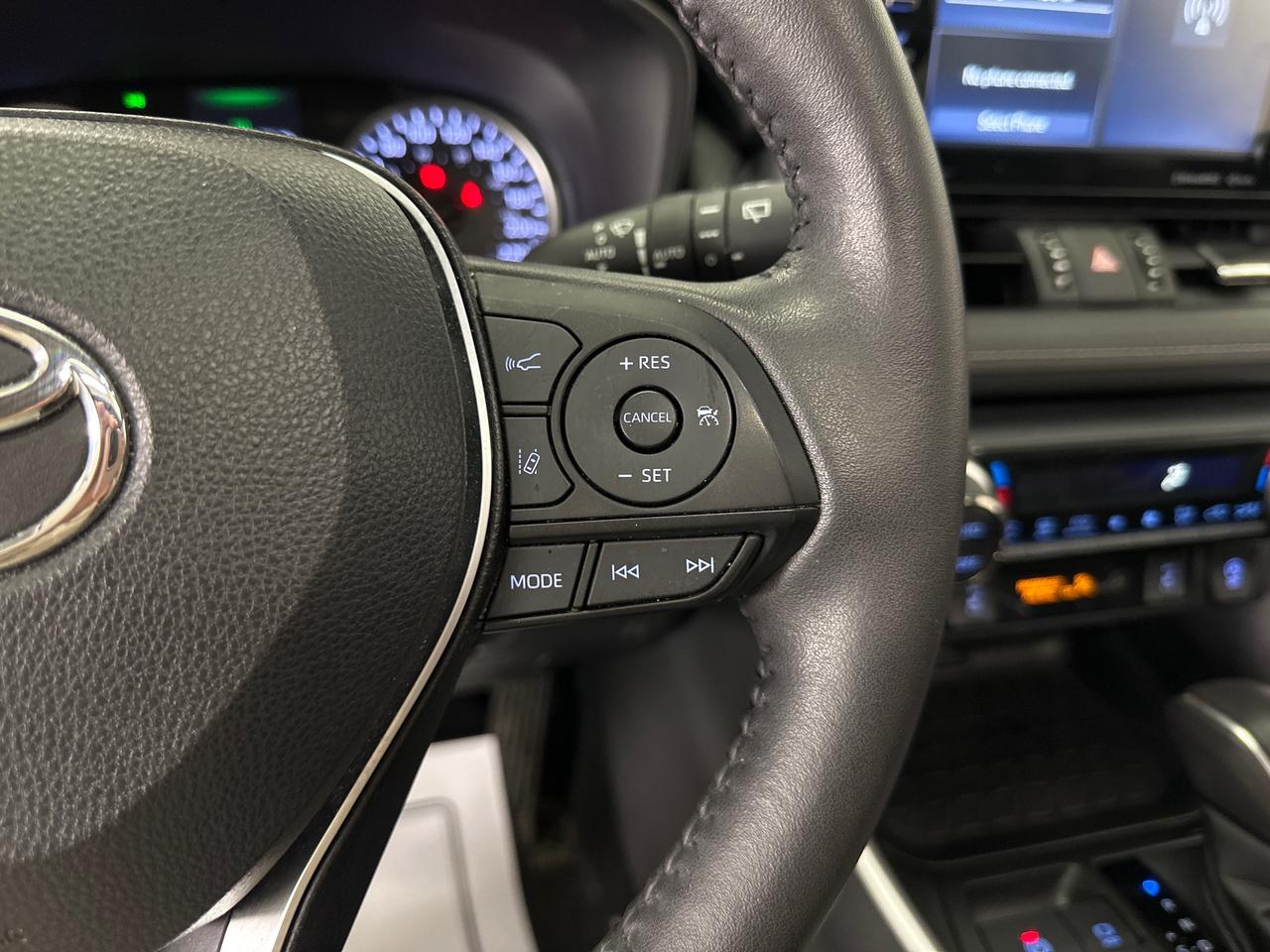 2022 Toyota RAV4 XLE 4dr All-wheel Drive Photo
