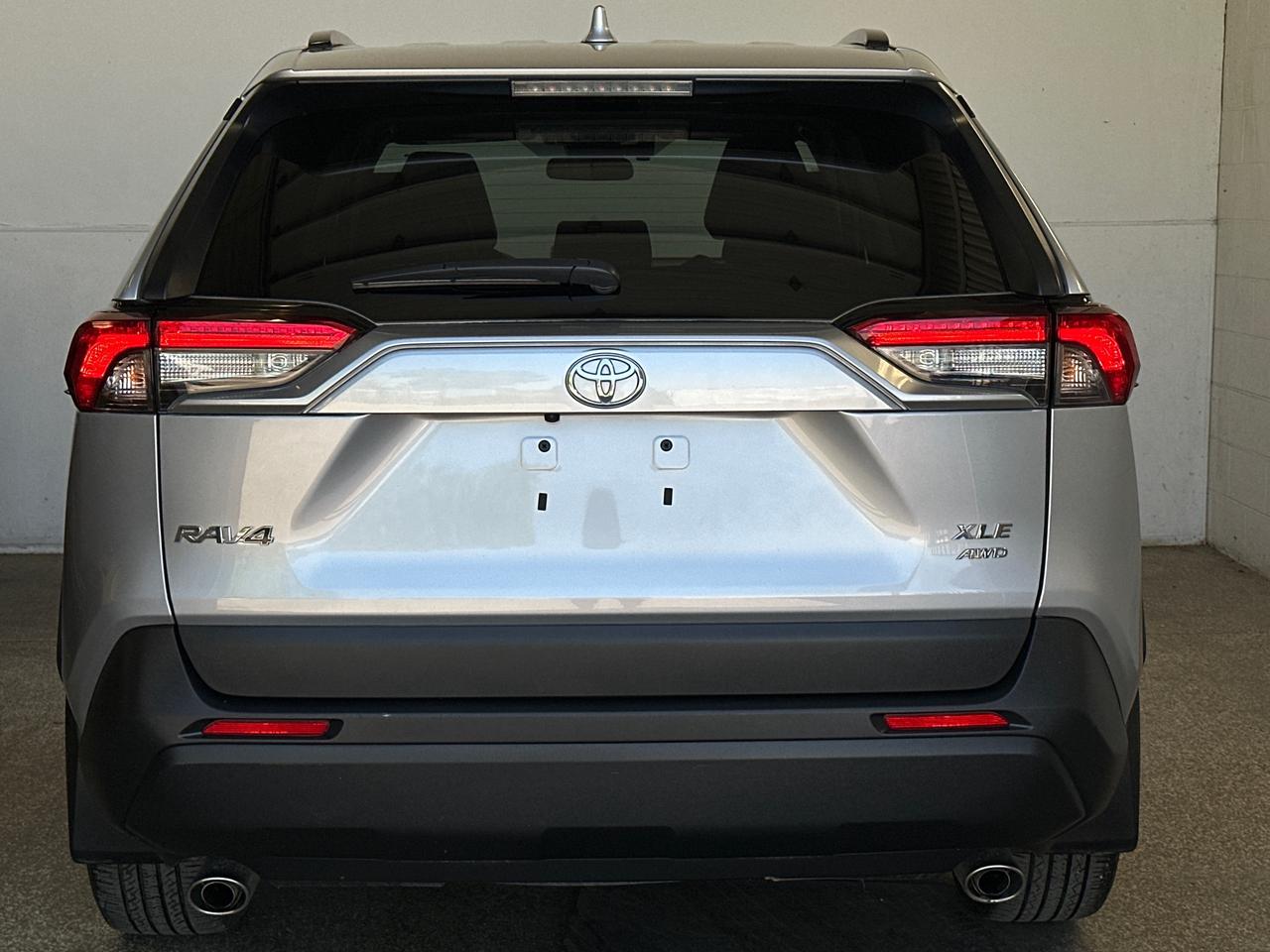 2022 Toyota RAV4 XLE 4dr All-wheel Drive Photo