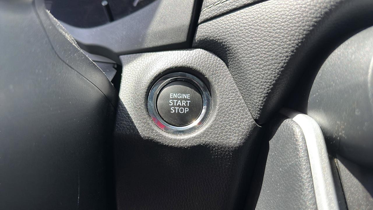 2025 Toyota RAV4 XLE AWD Photo