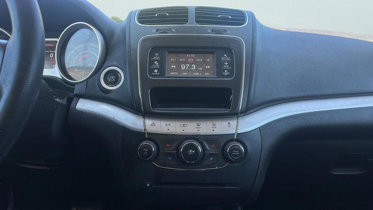 2015 Dodge Journey FWD 4dr Canada Value Pkg Photo