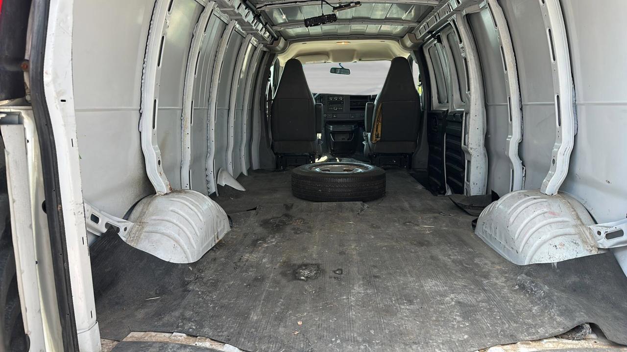 2020 Chevrolet Express 2500 Cargo Photo
