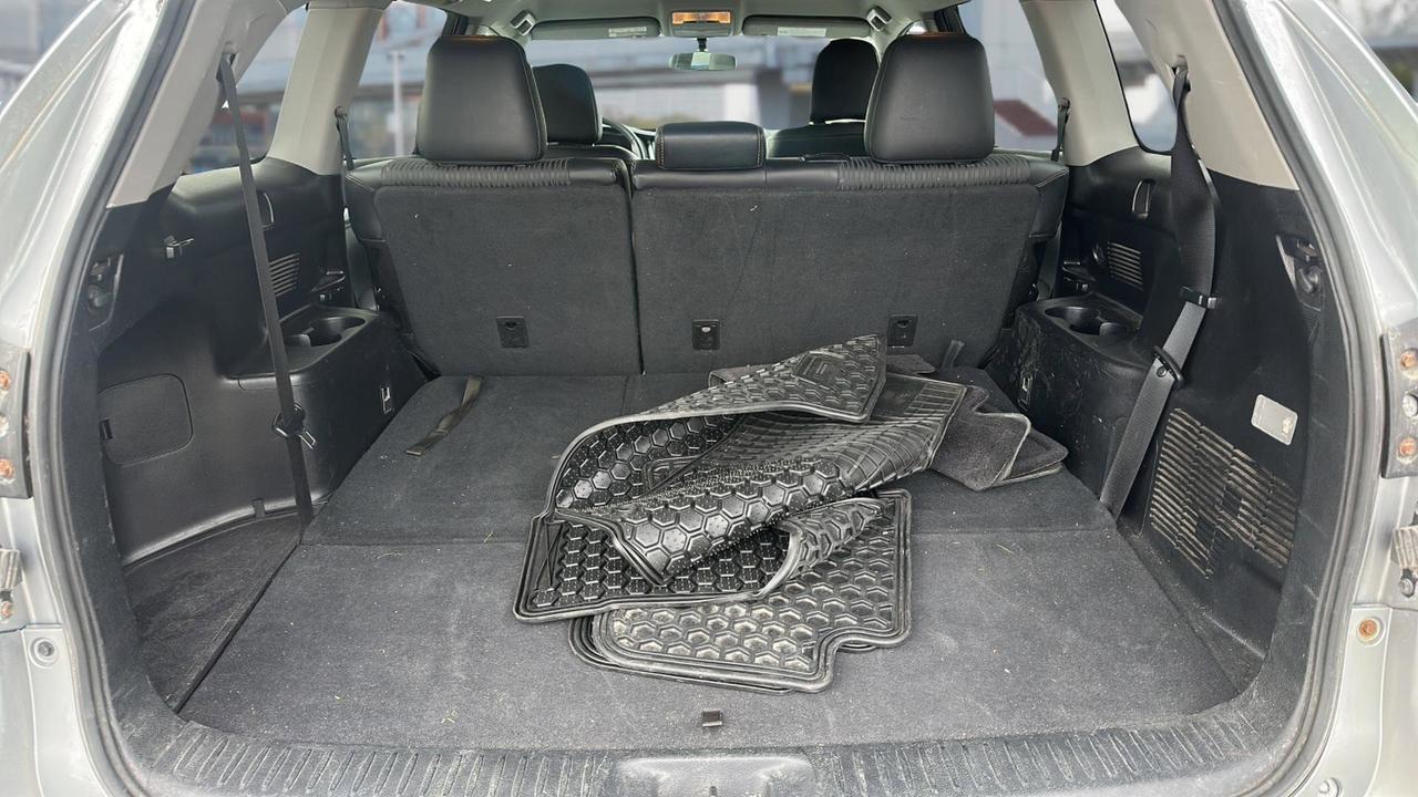 2016 Toyota Highlander 2WD 4dr LE Photo