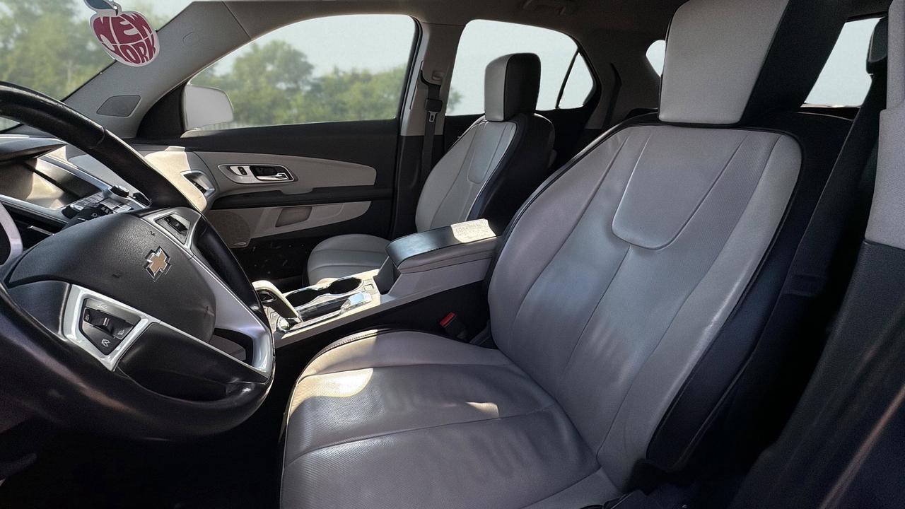 2012 Chevrolet Equinox FWD 4dr LTZ Photo