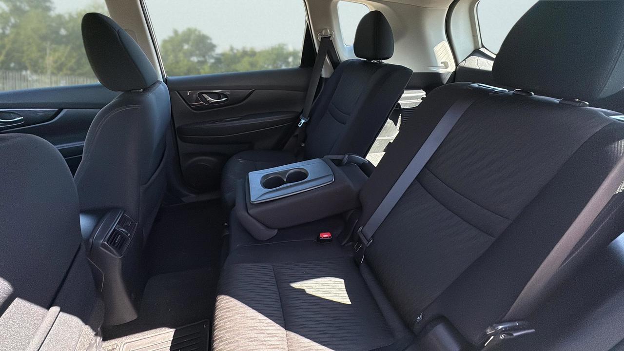 2017 Nissan Rogue  Photo