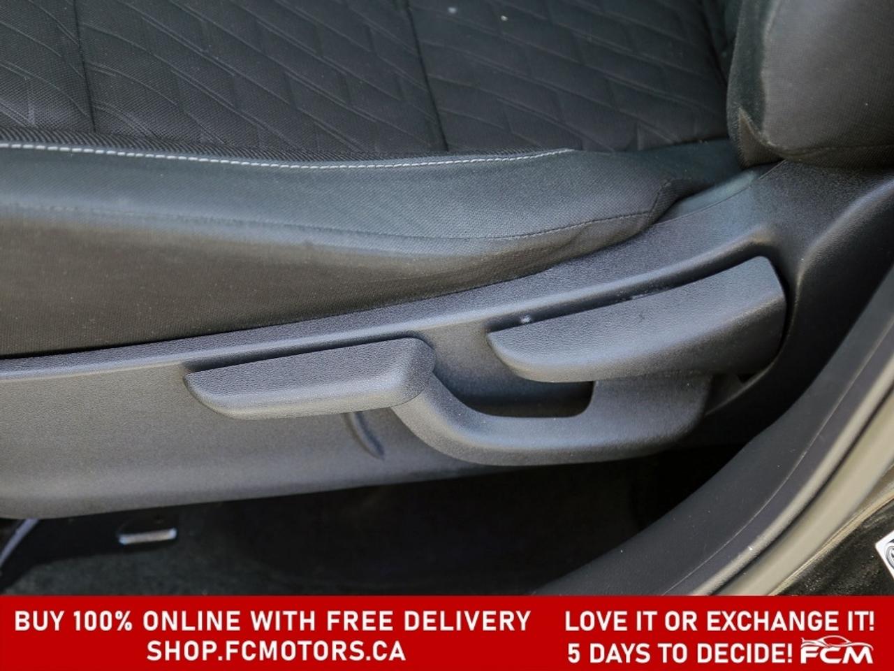 2021 Nissan Kicks SV ~AUTOMATIC, FULLY CERTIFIED WITH WARRANTY!!!!~ Photo