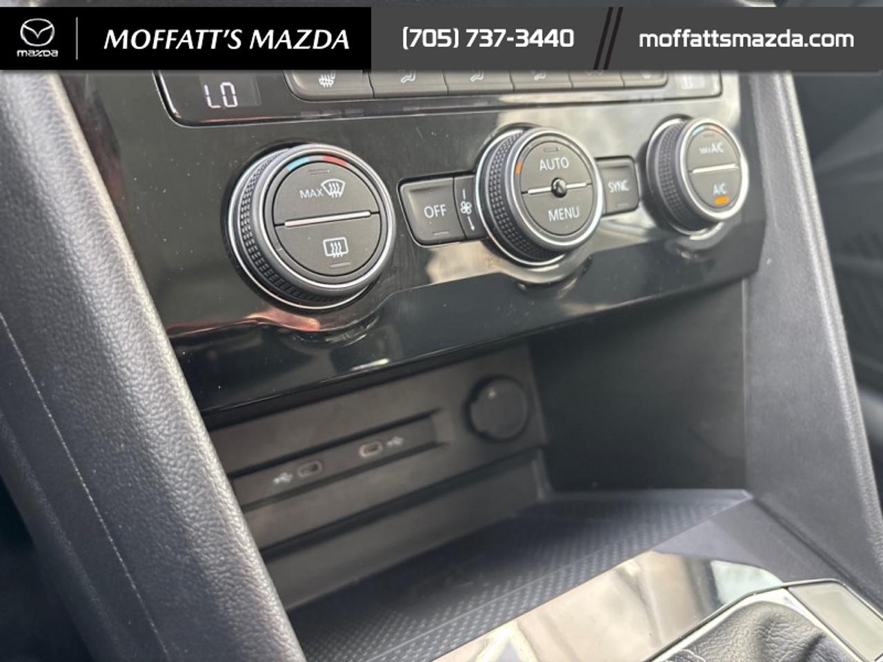 2022 Volkswagen Taos Comfortline 4Motion Photo