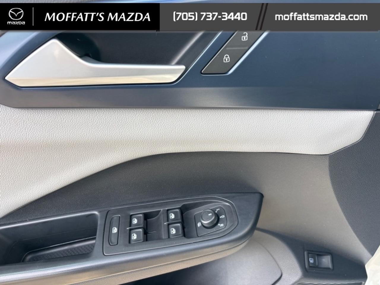 2022 Volkswagen Taos Comfortline 4Motion Photo