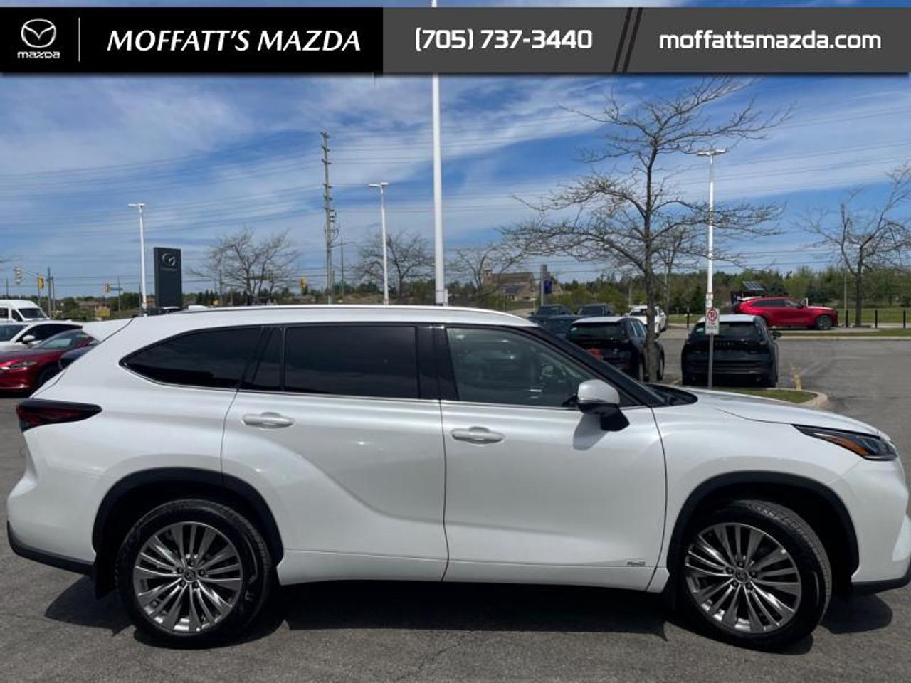2024 Toyota Highlander Hybrid Limited Photo