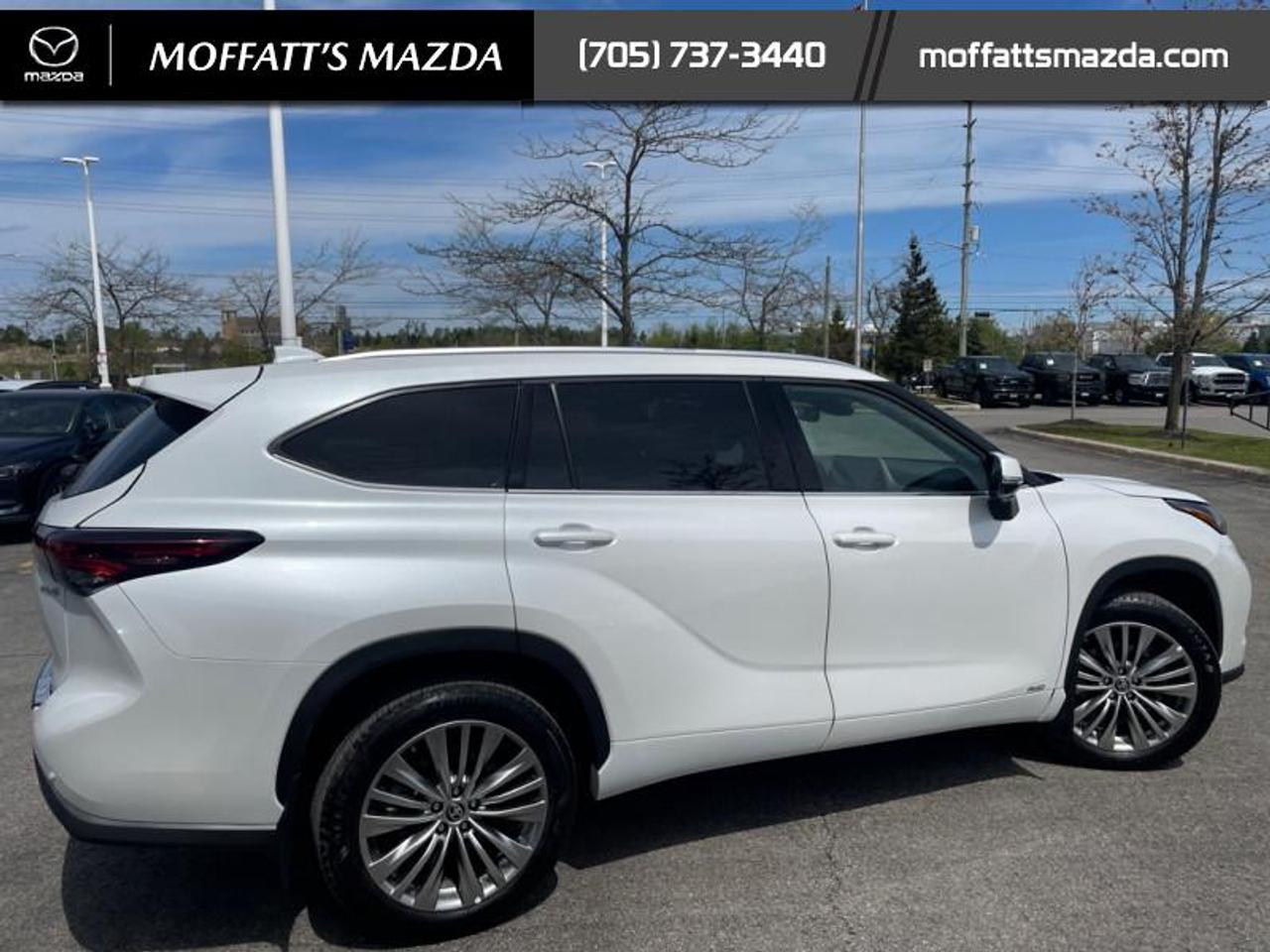 2024 Toyota Highlander Hybrid Limited Photo
