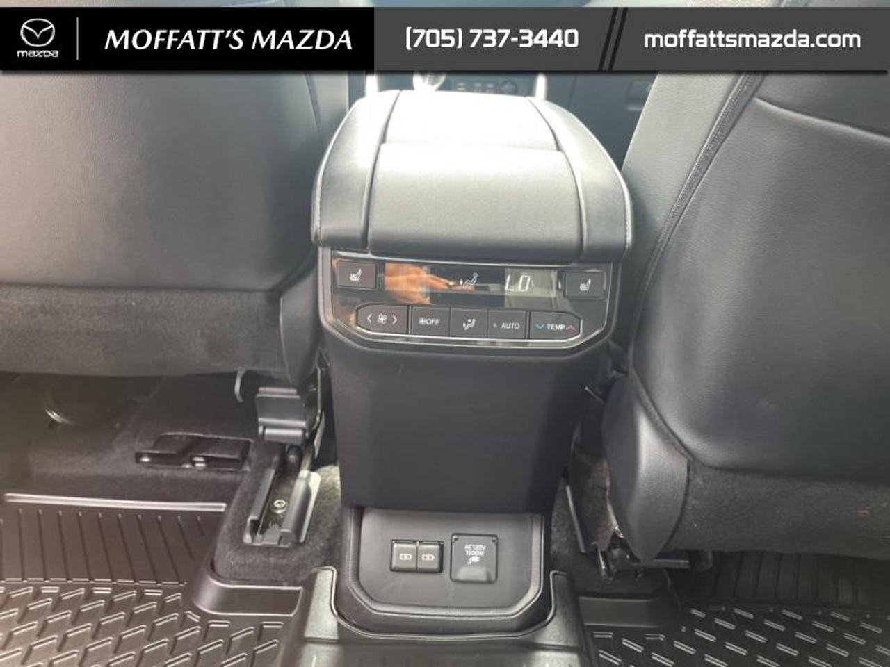 2024 Toyota Highlander Hybrid Limited Photo