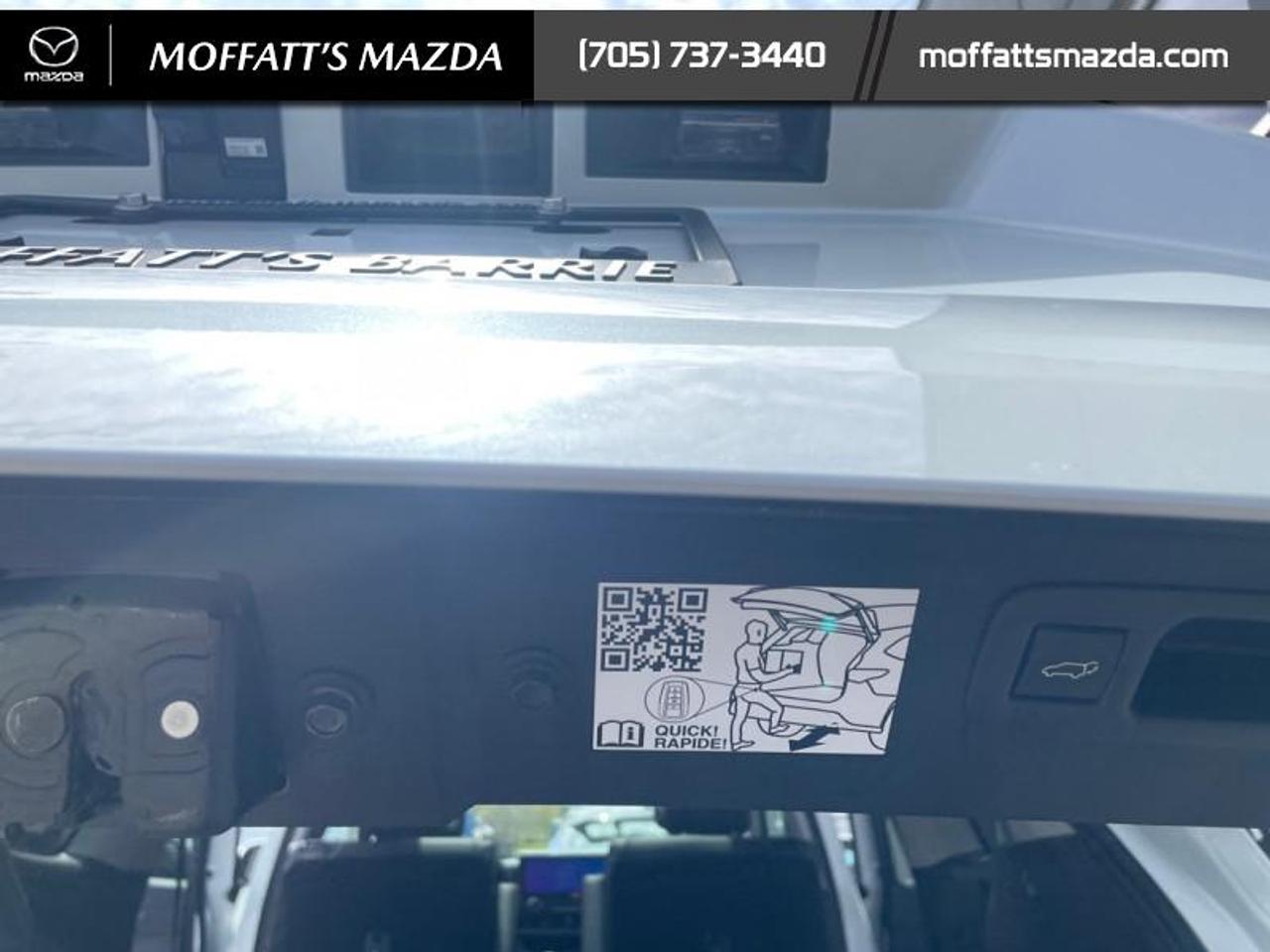 2024 Toyota Highlander Hybrid Limited Photo