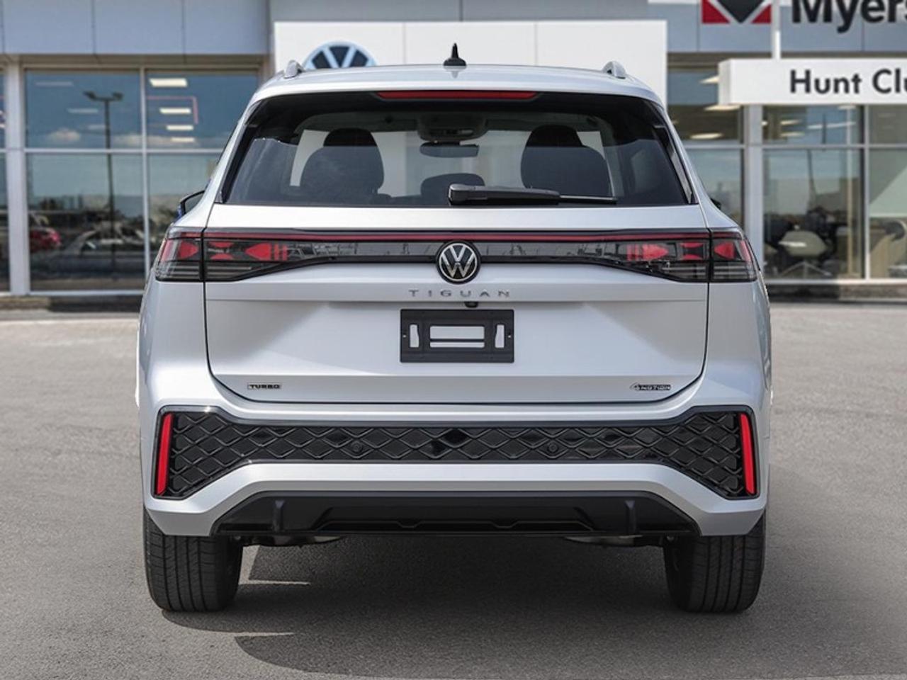 2026 Volkswagen Tiguan Highline Turbo R-Line Photo4