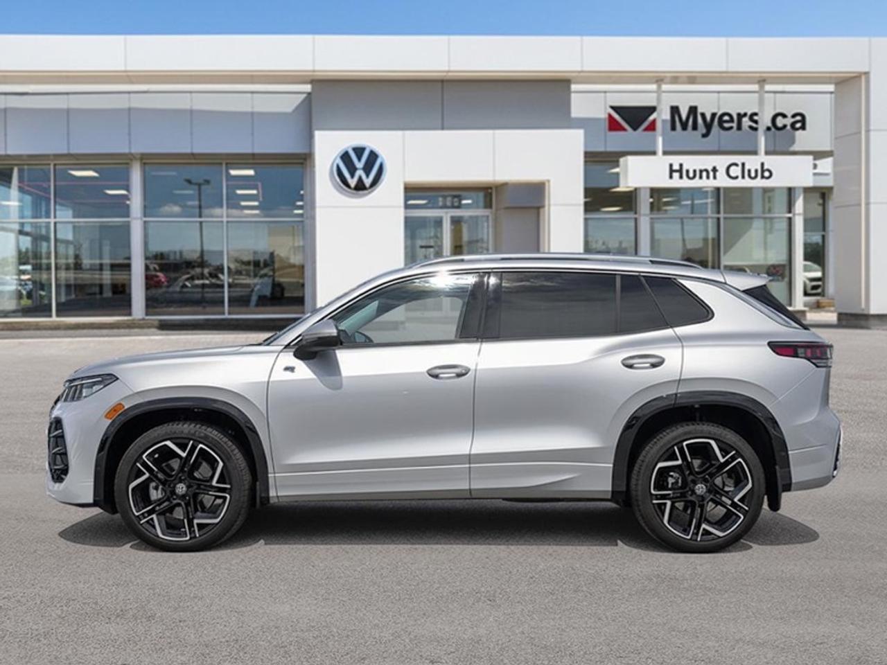 2026 Volkswagen Tiguan Highline Turbo R-Line Photo2
