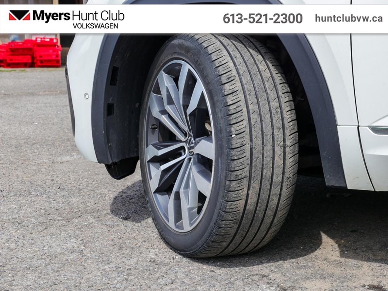2023 Volkswagen Atlas Cross Sport Execline 3.6 FSI Photo
