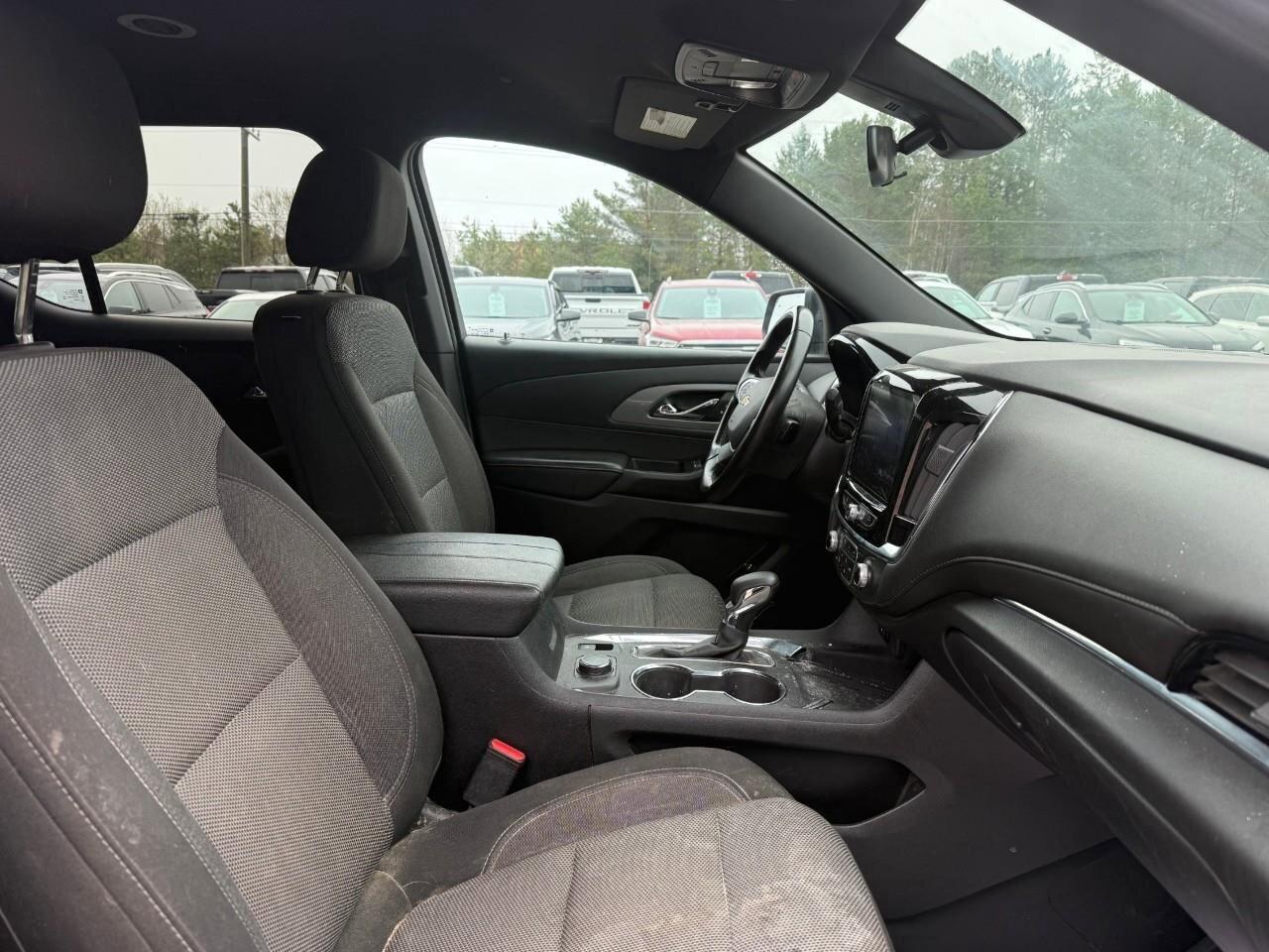 2023 Chevrolet Traverse LT Cloth WINTER TIRES AND WHEELS. ALL WEATHER MATS Photo