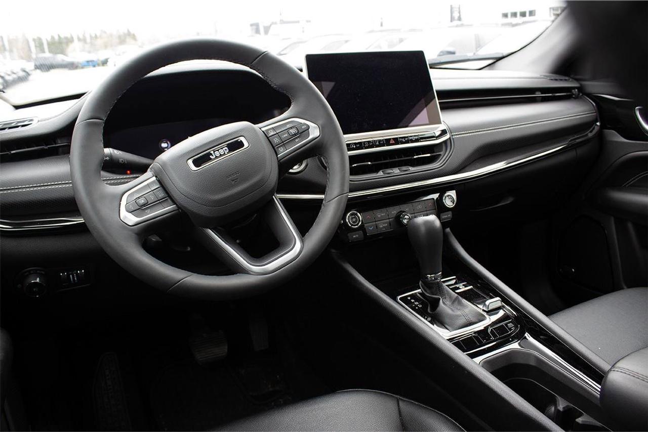 2024 Jeep Compass  Photo