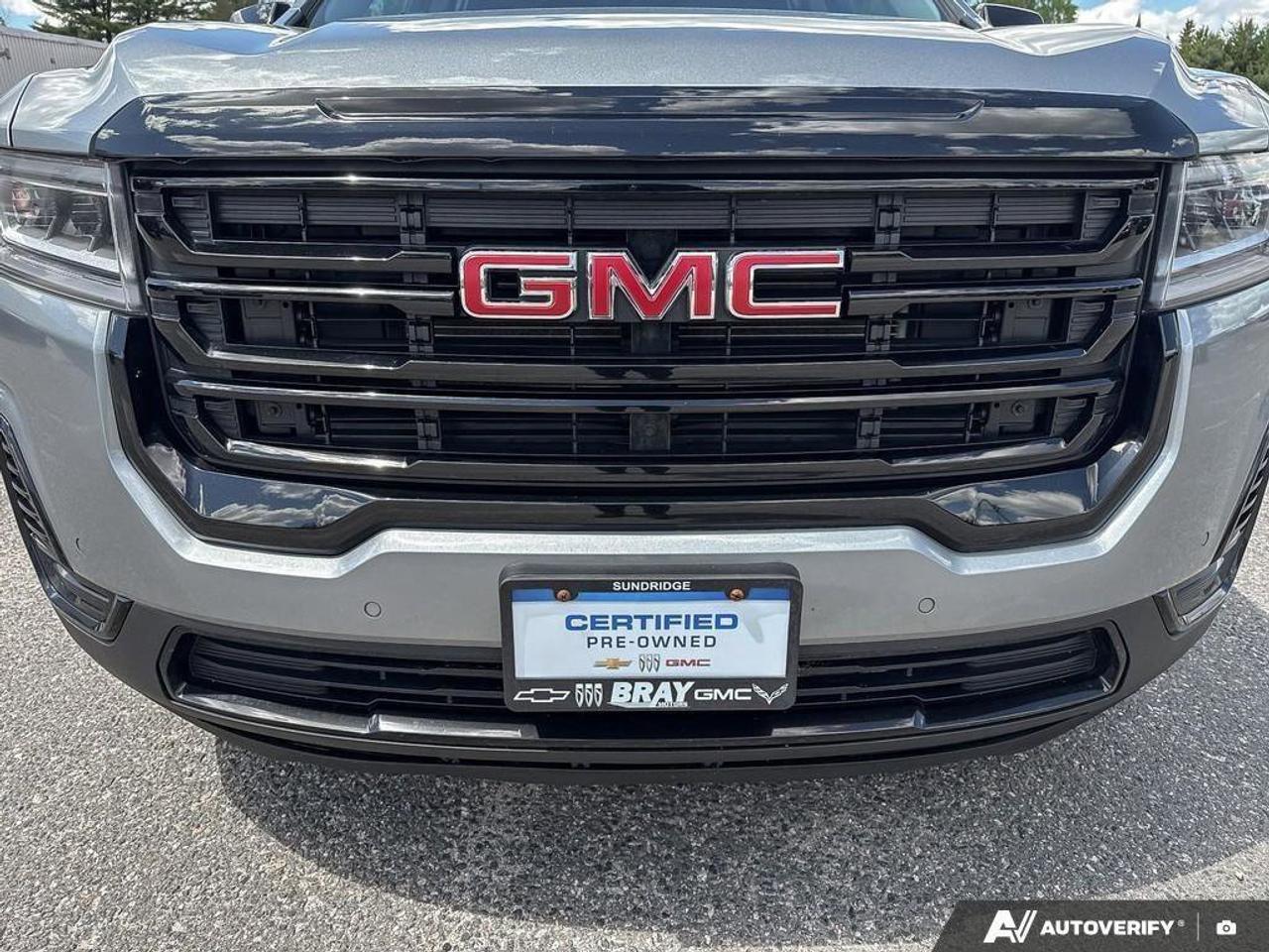 2023 GMC Acadia SLE TRAILERING PKG. 6 PASSENGER SEATING. Photo