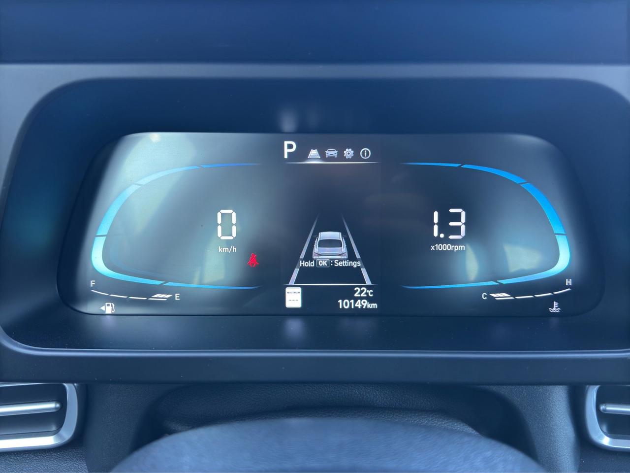 2025 Hyundai Elantra Preferred | Reverse Cam | Heated Seats Photo