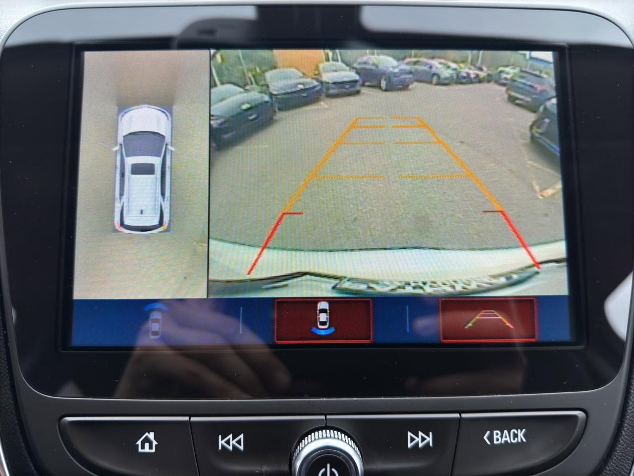 2018 Chevrolet Equinox Premier | Reverse Cam | Heated Seats Photo