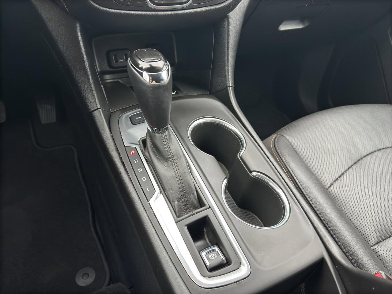 2018 Chevrolet Equinox Premier | Reverse Cam | Heated Seats Photo