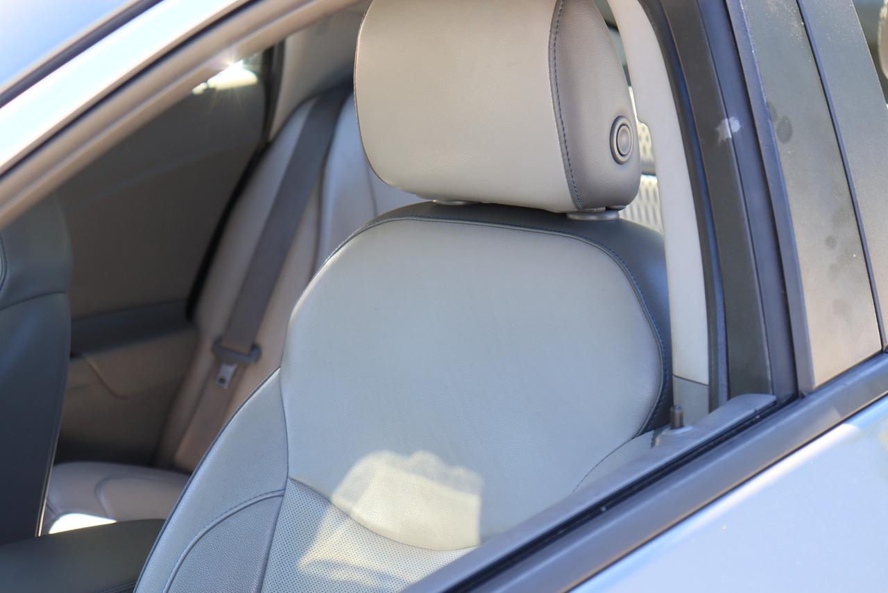 2016 Chevrolet Volt LT | Leather | CarPlay | Cam | 1 Owner & Much More Photo