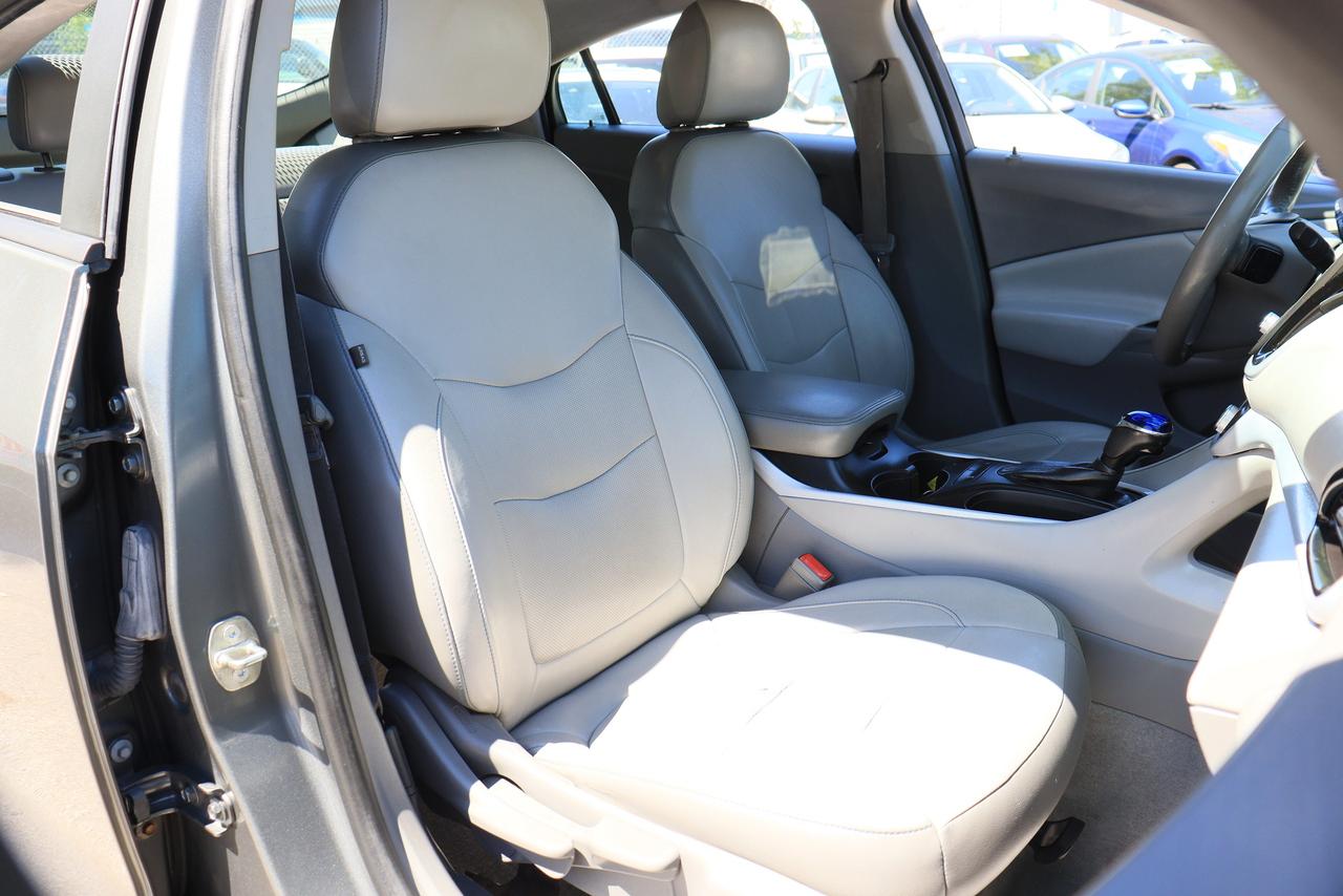 2016 Chevrolet Volt LT | Leather | CarPlay | Cam | 1 Owner & Much More Photo