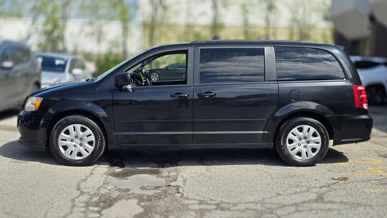 2014 Dodge Grand Caravan SXT Photo1