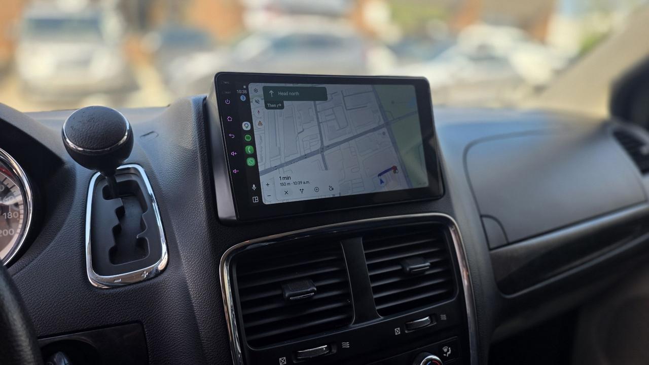 2014 Dodge Grand Caravan SXT Photo